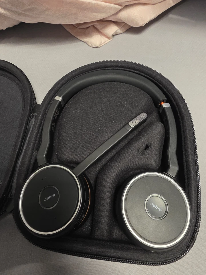 Jabra Evolve 75 UC Bluetooth-Kopfhörer - Schwarz (7599-838-109) - Bild 2 von 4