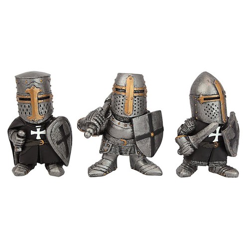 Retro Crusader Armor Knight Gnomes Guard Statues Yard Decor Garden Lawn Ornament - Picture 3 of 23