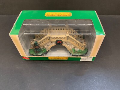 2006 Lemax  Park Footbridge Table Accent Christmas 7 x 3 Inch Village Collection