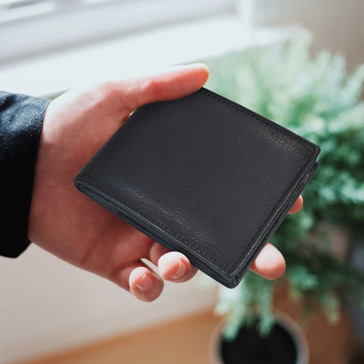 Classic Men’s Wallet with I.D and Coin Pocket and RFID in Genuine Leather Black/Red / Genuine Leather