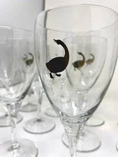 Goose Island Beer Co. 2 Stemmed Chalice Beer / Wine Glasses Silver Logo .25l 8"