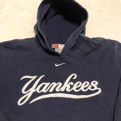 yankees nike pullover