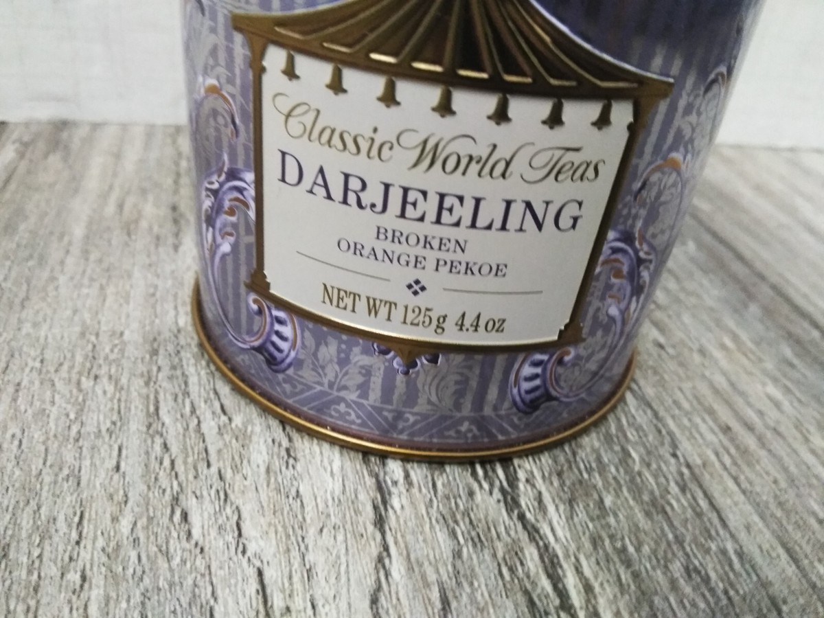 Fortnum & Mason DARJEELING Classic World Teas Loose Leaf Tea in