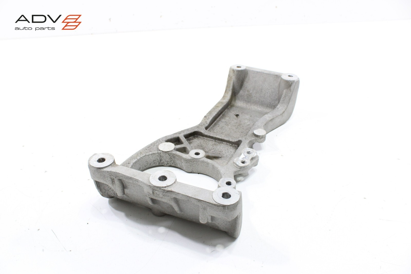 2017 - 2020 MASERATI LEVANTE TRANSMISSION GEARBOX MOUNT BRACKET OEM