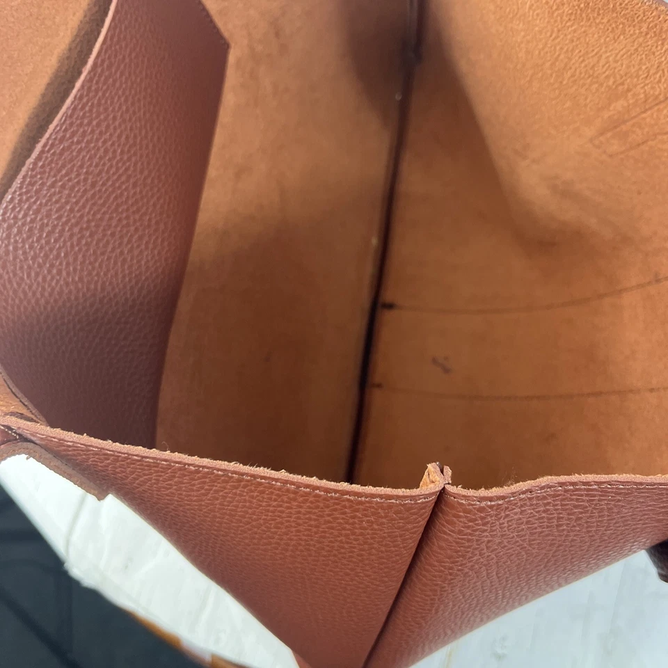 Vince Camuto Luck Tote Shoulder Bag Vegan Leather - Image 4 of 4