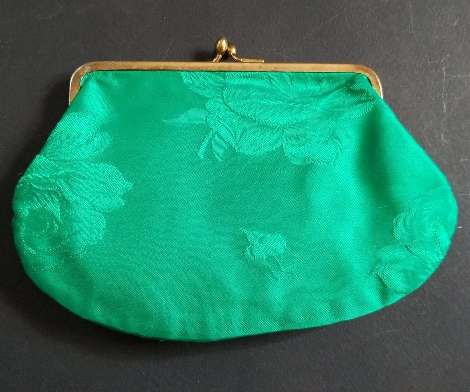 Large Coin purse / MAKEUP BAG 7.5"~ GREEN rose embosed ~ Plastic lined - Image 2 of 4