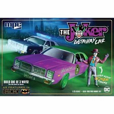 MPC 890 1/25 1978 Batman Joker Goon Car, Dodge Monaco Model Kit
