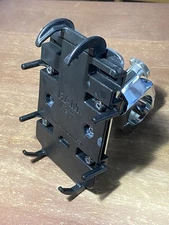 USED Kuryakyn 1681 Premium XL Accessory Mount W/Kuryakyn 4107 Universal Holder