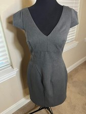 EXPRESS Gray sheath dress with a V-neck, cap sleeves, and stretch fabric, Size 6