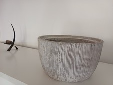 Cache-pot jardinière décorative en céramique gris strié texturé