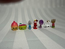 Shopkins 80 incluye raro y ultra raro en su mayoría temporada 4 alguna temporada 3. Ver fotos.