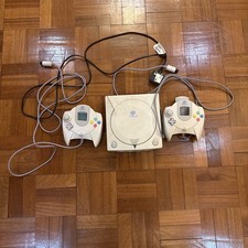 Sega Dreamcast Console with 2 Controllers Plus Games