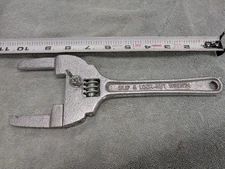 SLIP & LOCK NUT WRENCH