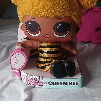 MGA Entertainment L.O.L. Surprise! Queen Bee Huggable Medium Plush Doll