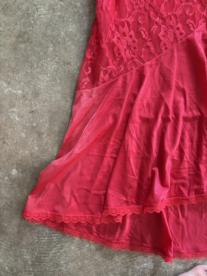Vintage The International Boutique By Undercover Wear Red Lace Nightgown M Slip - Image 3 of 4