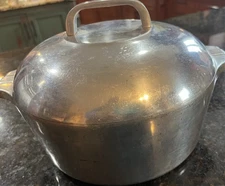 Wagner Ware Sidney -O- Magnalite 4248-M Round Aluminum Dutch Oven Roaster