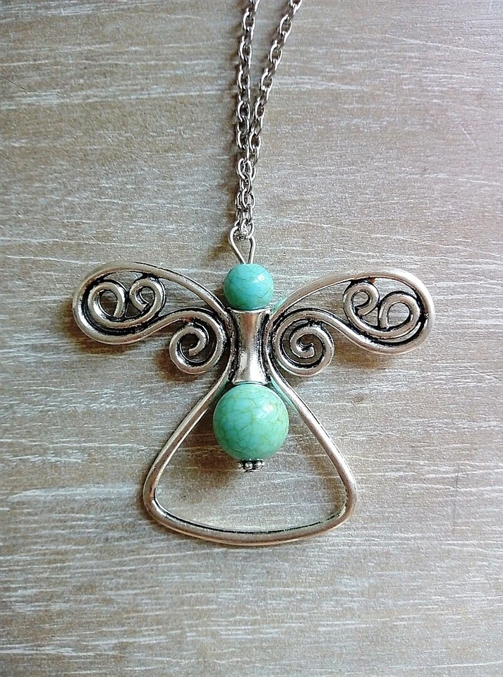 COLLANA TURCHESE NATURALE CON PENDENTE FARFALLA IN ARGENTO AVVOLTO  - Immagine 4 di 4