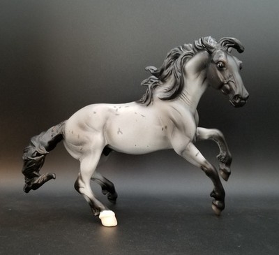 Breyer horse # 1279 Nakota Horse, blue roan, traditional