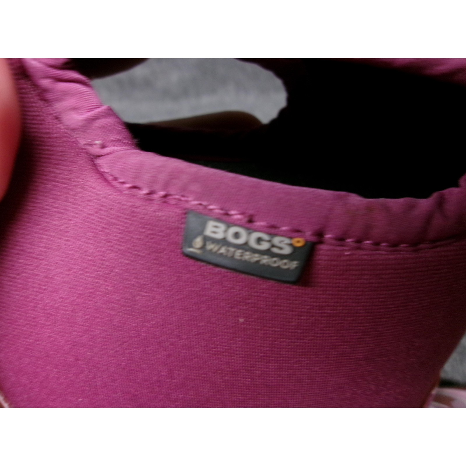 BOGS Boots Girls Youth 13 Pink Camouflage Pull Handles Outdoor Play Durable