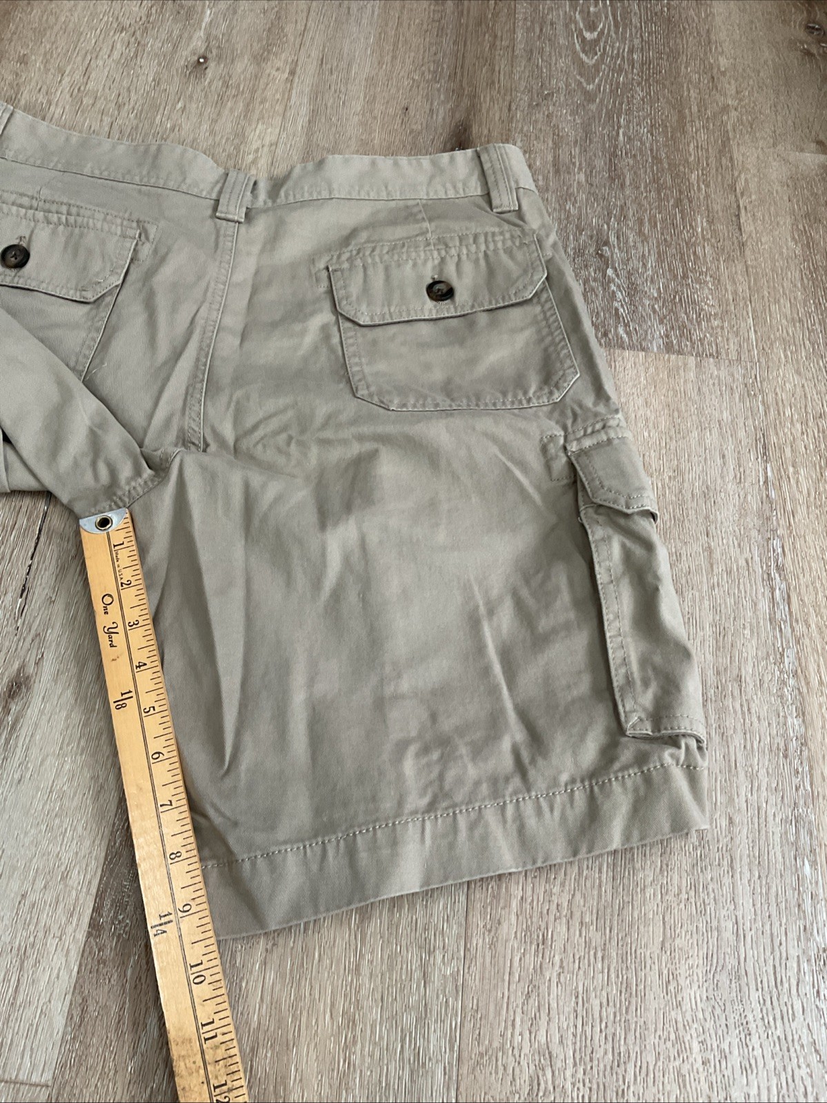 Amazon Essentials - Flat Front Cargo Shorts - Tan… - image 9