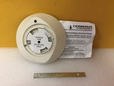 Siemens / Cerberus / Pyrotronics DB-4TS (Lot of 24) Fire Alarm Detector Base New