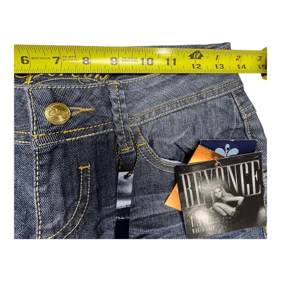 Pantalones Cortos de Jean Dereon Beyonce Mujer Azul Bordado Denim Lavado Medio Tiro Medio Foto 4 de 4