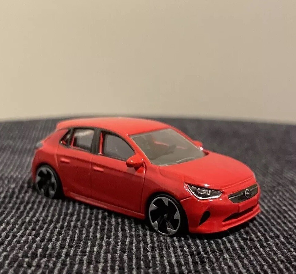 Voiture Miniature Opel Corsa Bleue Majorette - Échelle 1/64, Neuve Sous Blister