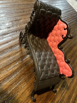 Monster High Freaky Fusion Catacombs Couch Chaise Chair Lounge Black Pink 2013