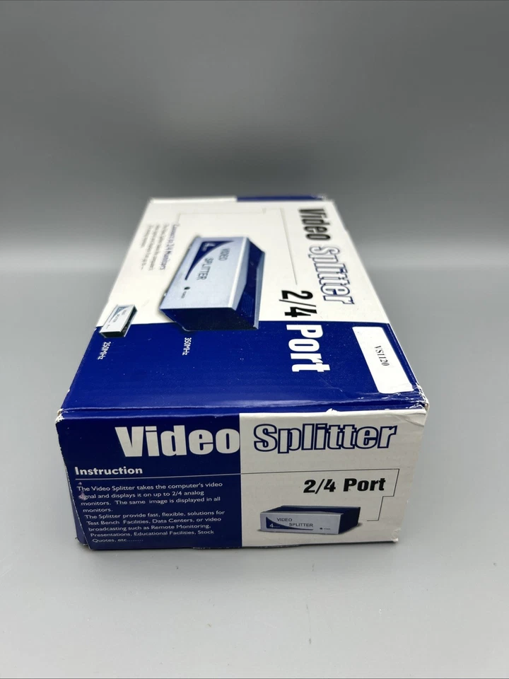GWC VS1120, VGA video splitter, 2-port, sends identical VGA image to 2 monitors - Image 2 of 4