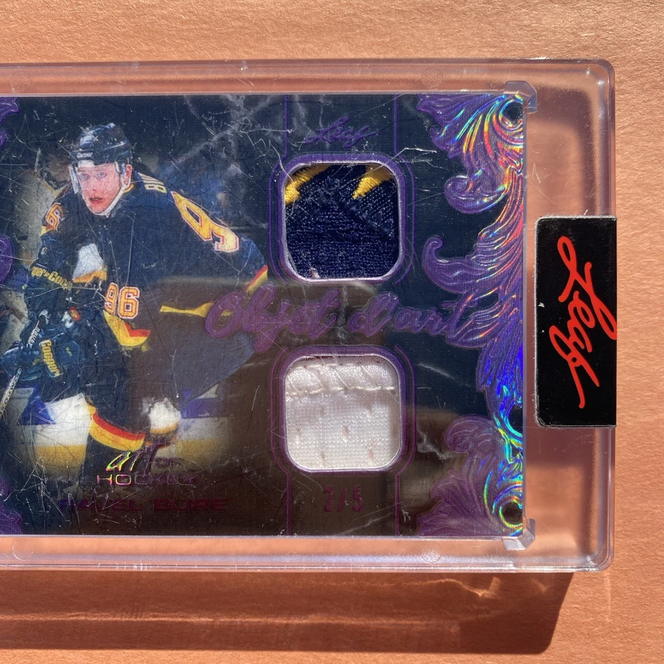 Hoja Art of Hockey Object 2022 D’art Pavel Bure doble reliquia púrpura/5 canucks patio Foto 3 de 4