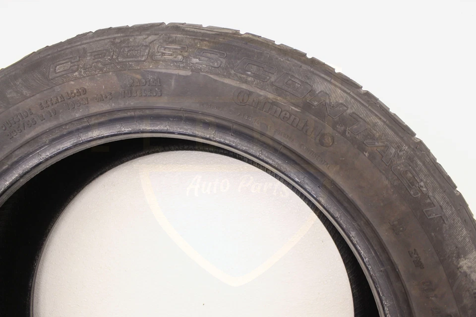 UN NEUMÁTICO CONTINENTAL CROSS CONTACT UHPE 235/55-19 P235/55R19 USADO BANDA DE RODADURA 6/32 Foto 3 de 4