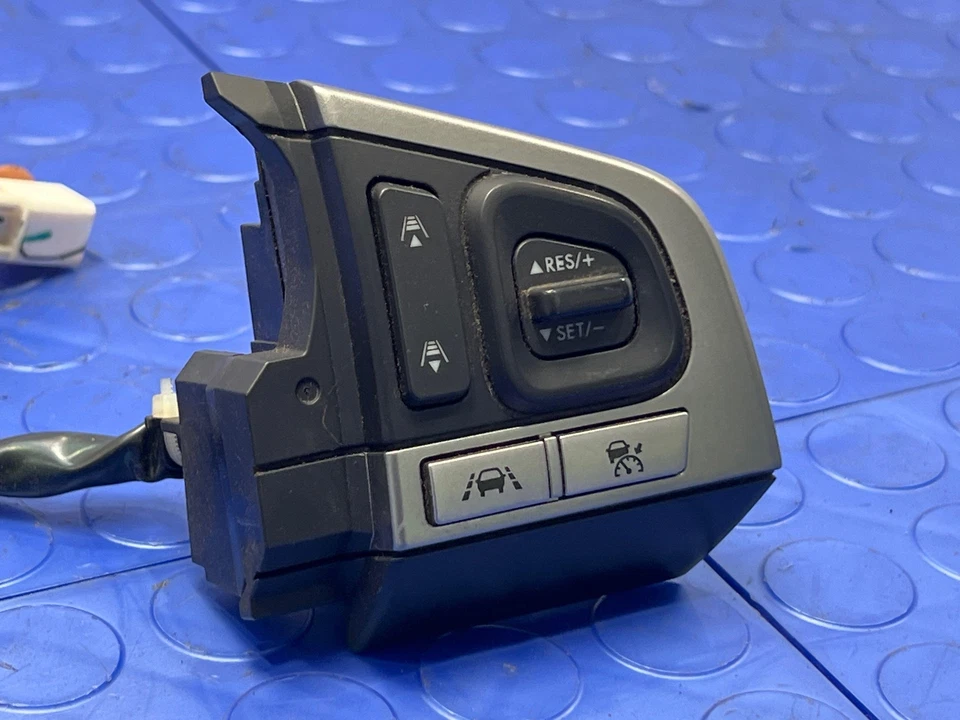 16-17 Subaru Legacy Outback Cruise Control / Radio Switches OEM 83154AL370 - Image 3 of 4