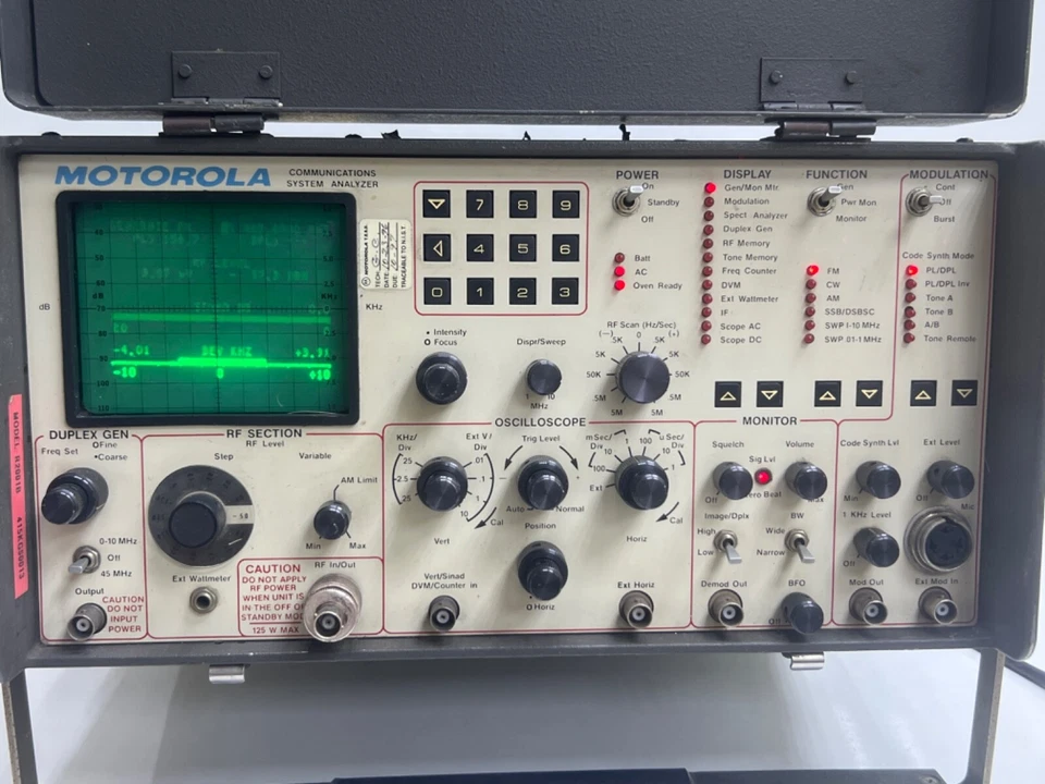 Motorola R-2001B Communications System Analyzer W/ Accessories - Image 2 of 4
