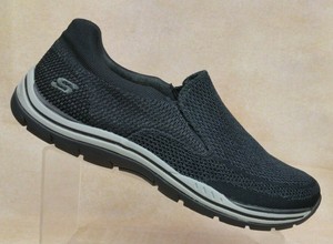 skechers gomel black