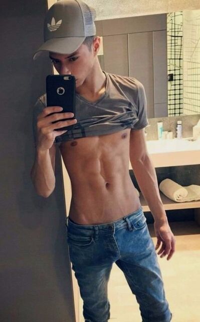 Shirtless Male Hot Guy Lifted Up Shirt Abs In Jeans Selfie Photo 4x6