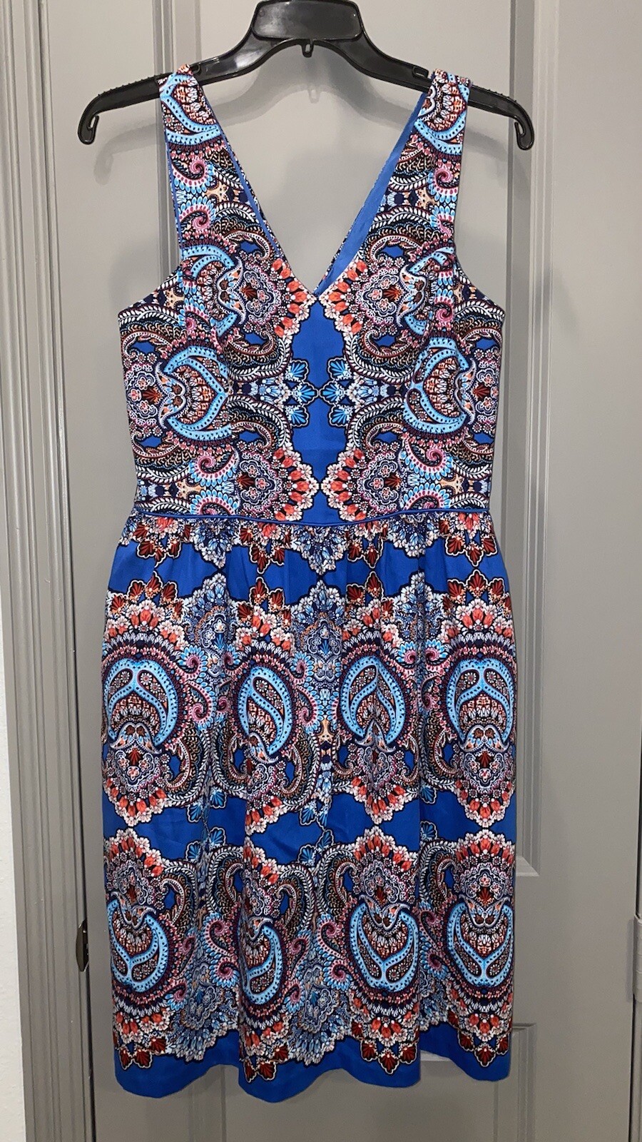 Maggy London BejeweledLIKE Print (no jewels), V neck… Gem