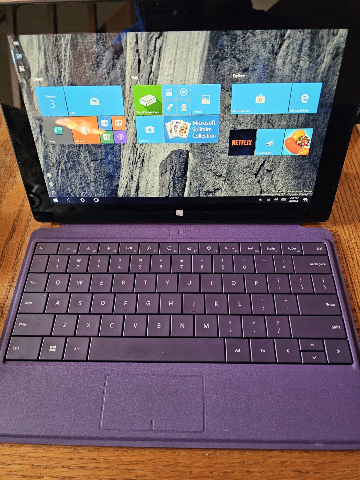 Microsoft Surface RT Tablet Windows RT, NVIDIA Tegra 3, 2GB 