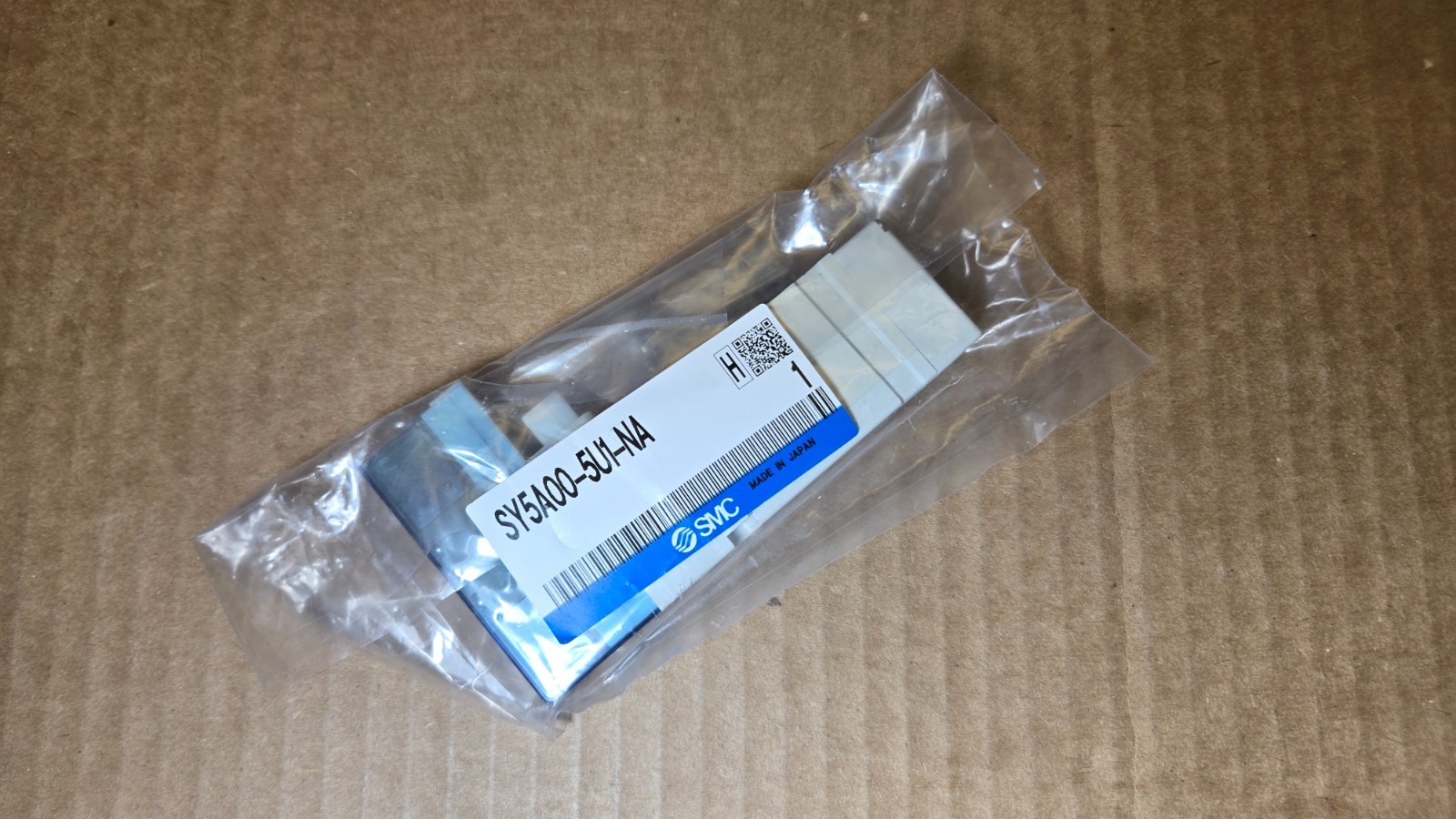 NEW SMC SY5A00-5U1-NA Solenoid Valve