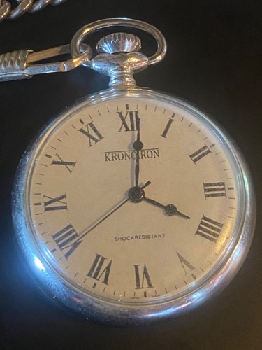Reloj Bolsillo Mecánico Vintage Early Kronotron Tono Plata con Cadena Larga Sin Probar - Imagen 6 de 18