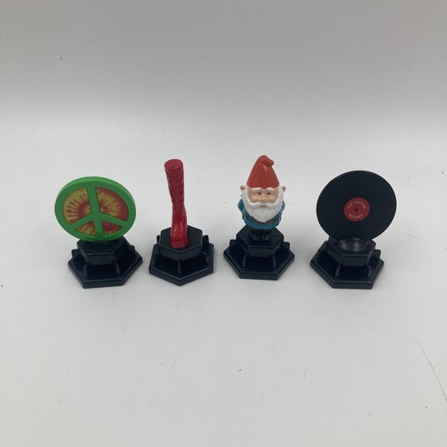 Trivial Pursuit - DVD Pop Culture 2nd Edition All Pieces Included Super Clean - Picture 10 of 13