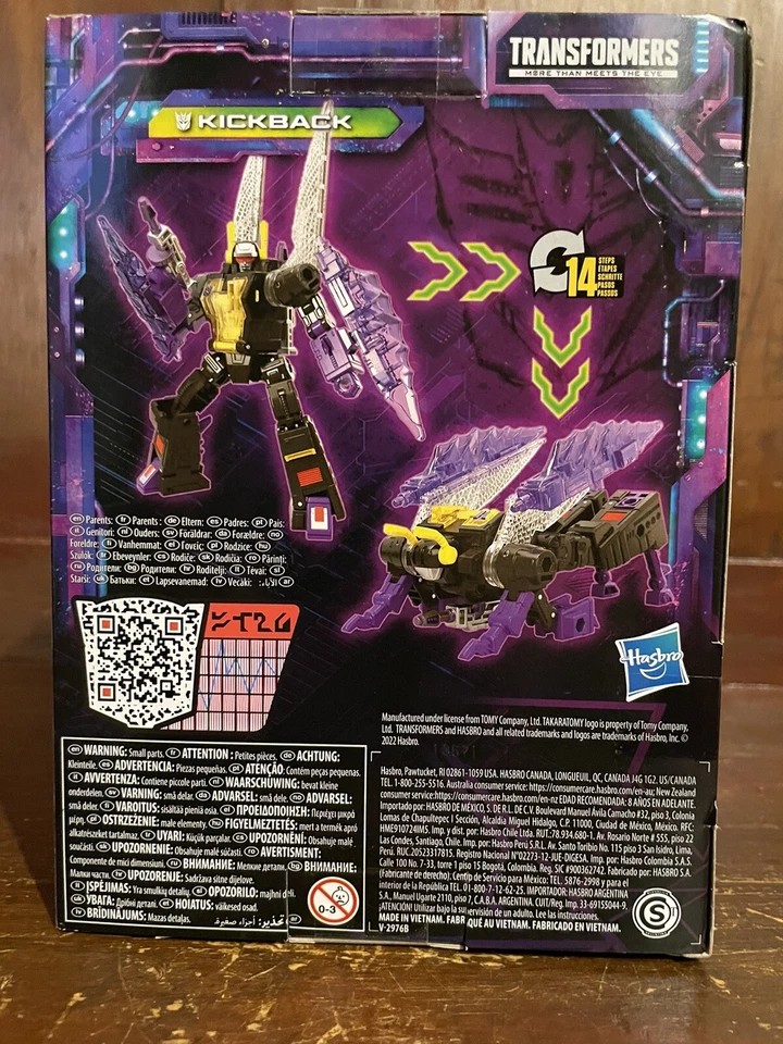 NEW! Transformers Legacy Deliuxe Class Insecticon KICKBACK In Hand Ready To Ship - Image 3 of 4