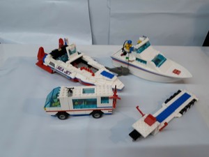 lego cabin cruiser