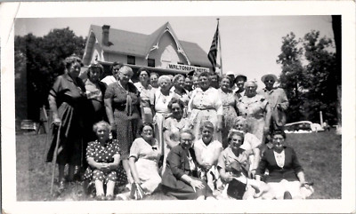 Fat BBW Women Family Picnic at the Waltonian Hotel Snapshot 1950s Vintage Photo