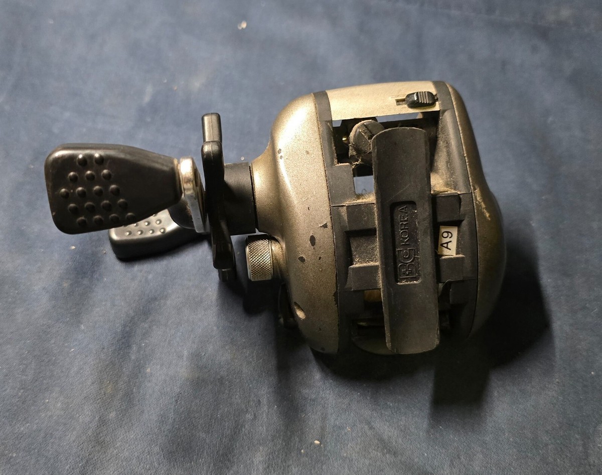 VINTAGE QUANTUM BASS TOUR SERIES BT300CX HIGH SPEED 6.2:1