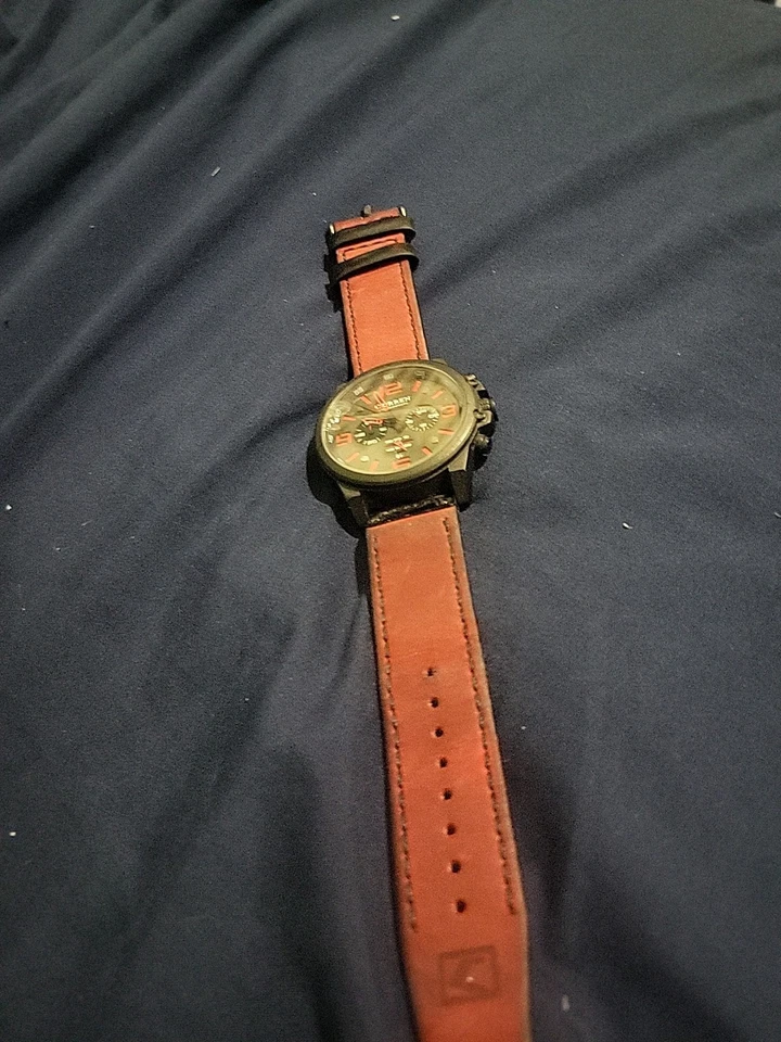 Curren Men's Watch 47mm Red Leather Band Black Case No Reserve Auction  - Image 3 of 4