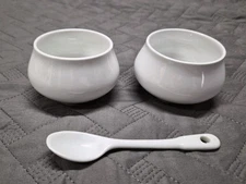 ARKADIA by KPM Berlin Porcelain Souffle cups And Spoon 