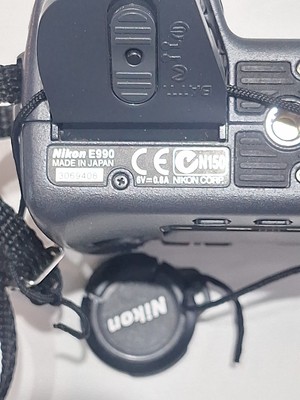 For Parts / Repair】Nikon Coolpix 990 Retro Digital Camera – Made