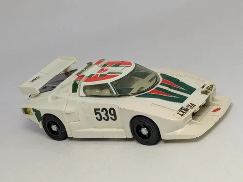 Vintage 1982 Transformers Original G1 Wheeljack Action Figure Takara Japan