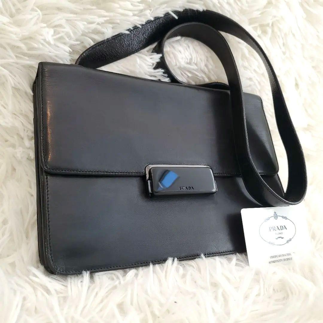 Excellent Condition PRADA All Leather Shoulder Bag Black Vintage thumbnail 2