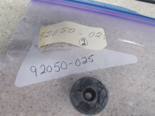 NOS OEM Kawasaki Guarnizione Olio 1972-1975 H1 Mach III H2 Mach IV 92050-025